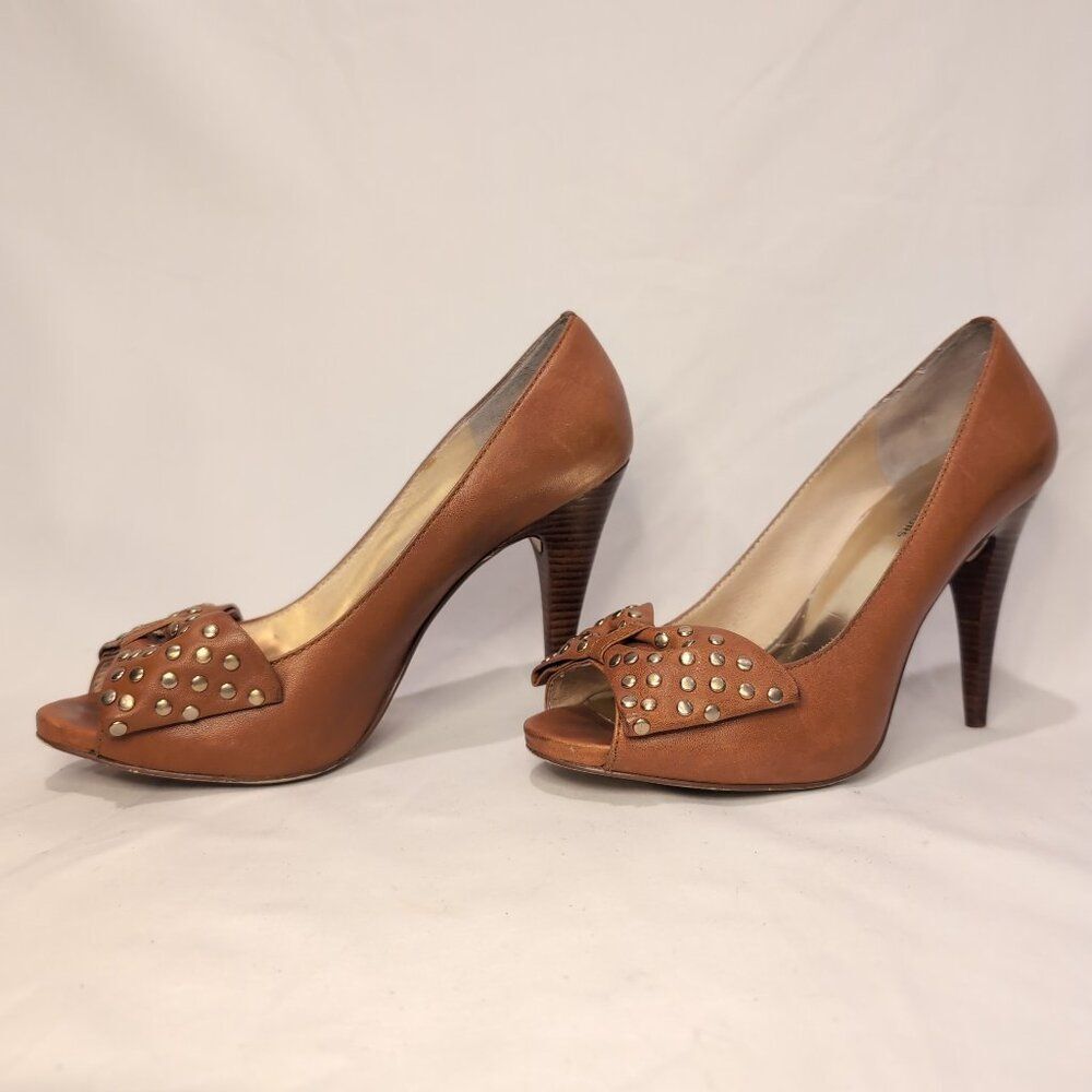 MICHAEL Michael Kors Meredith Studded Bow Pump - Picture 5 of 9